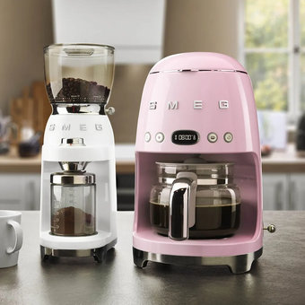  Кофеварка SMEG DCF02PKEU розовый 