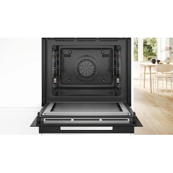  Встраиваемый духовой шкаф Bosch HMG976RB1S черный 