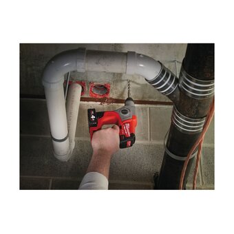  Перфоратор Milwaukee M12 Fuel CH-402C (4933441475) 2 АКБ +ЗУ 