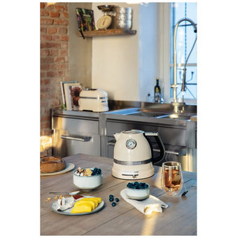  Электрочайник KitchenAid Artisan 5KEK1522EAC кремовый 