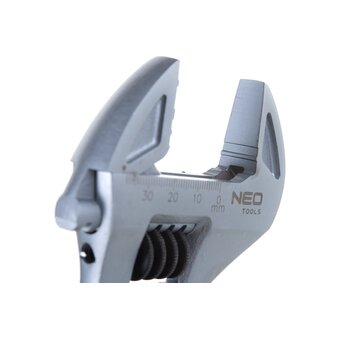  Ключ разводной NEO Tools 03-013 0-38 мм 