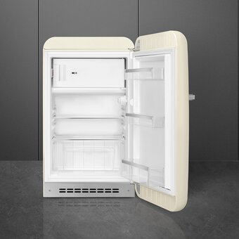  Холодильник SMEG FAB10RCR6 отдельностоящий, однодверный, LED подсветка, внутренняя морозильная камера, электромеханический контроль температуры, станд 