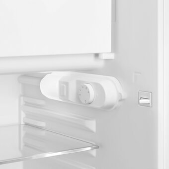  Холодильник SMEG FAB10RCR6 отдельностоящий, однодверный, LED подсветка, внутренняя морозильная камера, электромеханический контроль температуры, станд 