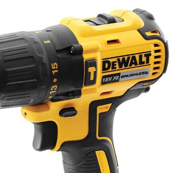  Дрель-шуруповерт DeWALT DCD7781D2 (DCD7781D2-IN) ударная 2 АКБ, ЗУ 