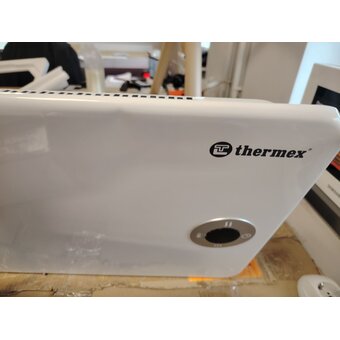  УЦ Конвектор THERMEX Frame 2000 E (плохая упаковка, мятый угол и небольшой зазор на углу) 