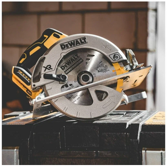  Пила циркулярная DeWALT DCS570N (DCS570N-B1) без АКБ и ЗУ 