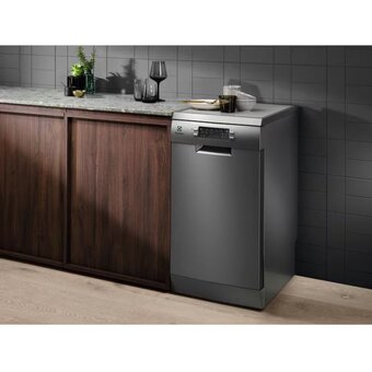  Посудомоечная машина Electrolux ESS43210SX нерж 