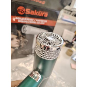  УЦ Фен SAKURA SA-4051GR (плохая упаковка, скол на заглушке на задней части) 