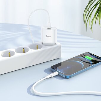  СЗУ HOCO C94A Metro single port PD20W+Type-C to lightning, white 