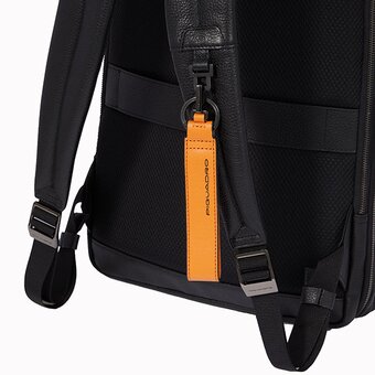  Рюкзак Piquadro Modus Special CA6311MOS/N черный натуральная кожа 