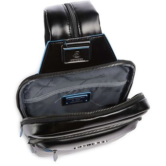  Рюкзак слинг мужской Piquadro Blue Square CA6589B2/N черный кожа 