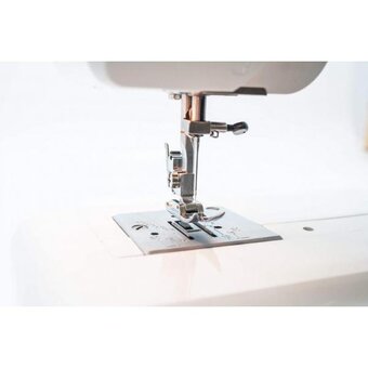  Швейная машина Janome Legend 2520 