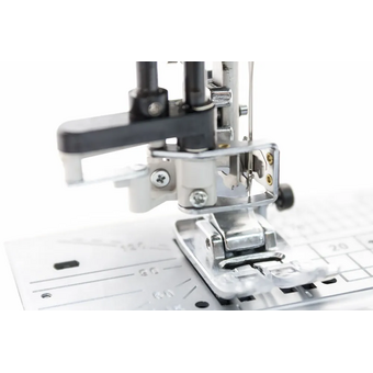  Швейная машина Janome Memory Craft 6700P 