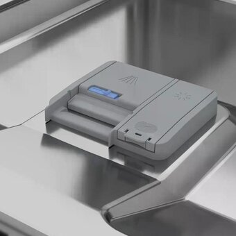  Встраиваемая посудомоечная машина Hotpoint HIS 1C56W белый 