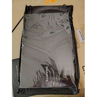  УЦ Ноутбук Gigabyte G5 (MF5-G2KZ353SH) Core i7 12650H 16Gb SSD512Gb nVidia GeForce RTX4050 6Gb 15.6" FHD (плохая упаковка, замена компонента) 