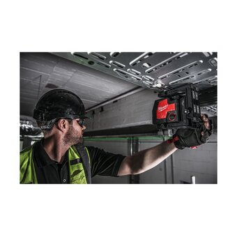 Лазерный нивелир Milwaukee L4 CLL-301C (4933478098) 