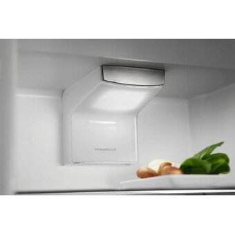  Встраиваемый холодильник Electrolux LNS6TE19S 