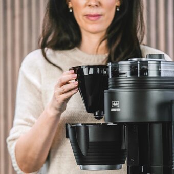  Кофеварка Melitta Aromafresh 2 Grind & Brew 1030-11 черный 