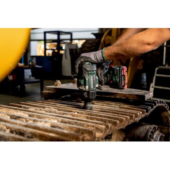  Гайковерт Metabo SSW 18 LTX 1450 BL (602401840) 