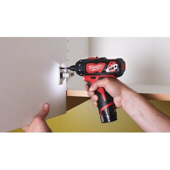  Дрель-шуруповерт Milwaukee M12 BD-202C (4933441900) 