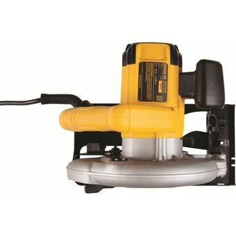  Циркулярная пила DeWalt DWE560K (6687415) 