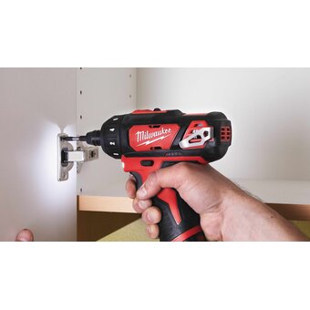  Дрель-шуруповерт Milwaukee M12 BD-202C (4933441900) 