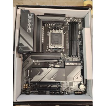  УЦ Материнская плата GIGABYTE B650 Gaming X AX V2 (перепрошивка, сброс до заводских настроек, нет антистатик упаковки) 