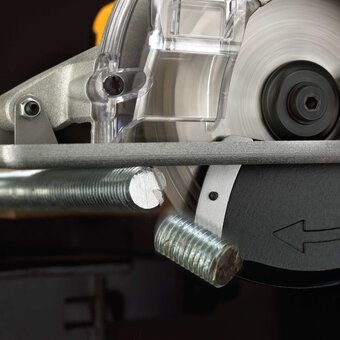  Циркулярная пила DeWalt DCS373N 