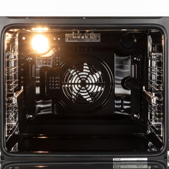  Духовой шкаф ZorG NEO616 белый 