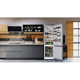  Холодильник Hotpoint HT 6200 S серебристый 