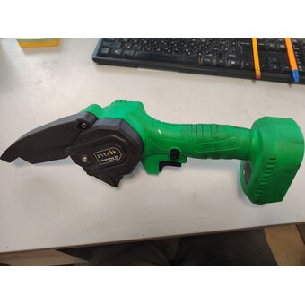  УЦ Пила цепная аккумуляторная ZITREK GreenSaw 20 Extra power 082-1851 с акк и ЗУ (плохая упаковка, б/у, ремонт эл.мотора, нет документации) 