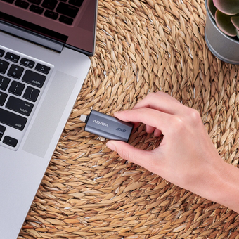 SSD A-DATA SC750 (SC750-500G-CCBK), External, 500GB USB 3.2 Gen 2 Type-C, R/W -1050/1000 MB/s серый 