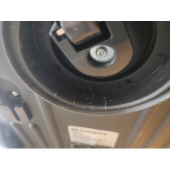  УЦ Пылесос EUROSTEK EVC-3011 (плохая упаковка, дефекты литья на пластике) 