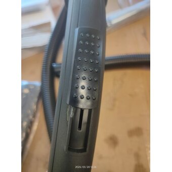 УЦ Пылесос EUROSTEK EVC-3011 (плохая упаковка, дефекты литья на пластике) 