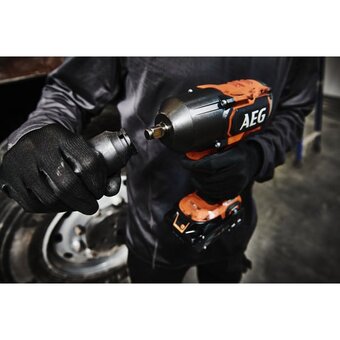  Гайковёрт AEG BSS 18HTF12BL-0 (4935493429) ударный без АКБ и ЗУ 