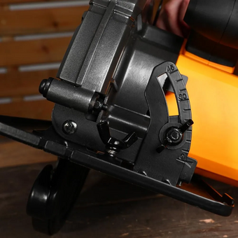  Пила циркулярная Deko CS2500-D (083-1102) 