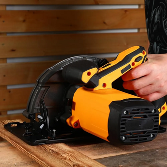  Пила циркулярная Deko CS2500-D (083-1102) 