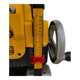  Рейсмусовый станок Dewalt DW735 (DW735-A9) 