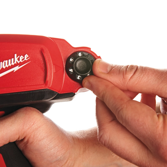  Клеевой пистолет Milwaukee M12 PCG/600A-201B (4933441670) 