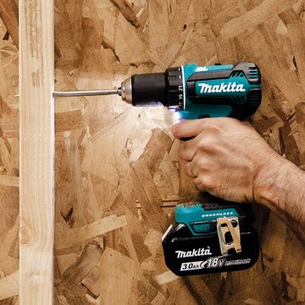  Шуруповерт Makita DDF 485 RTJ 