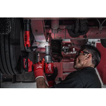  Фонарь Milwaukee L4 SL550-301 (4933478869) 
