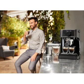  Кофеварка DeLonghi EC230 Black 