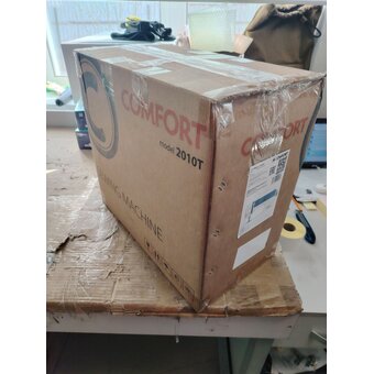  УЦ Швейная машина Comfort 2010T белый/синий (плохая упаковка, нет шпулек, иглотвертки, пластины, вспарывателя, лапок, направляющих) 