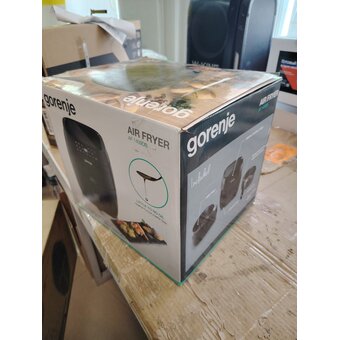  УЦ Аэрогриль Gorenje AF1409DB (плохая упаковка, б/у, нет гар.талона, замена микровыключателя, не плотно защелкивается контейнер) 