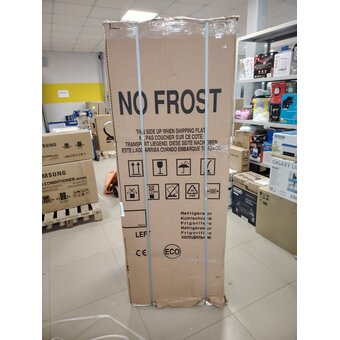  УЦ Холодильник Kuppersberg NRS 186 BK черный (плохая упаковка, вмятины на задней стороне дверцы в верхней части) 