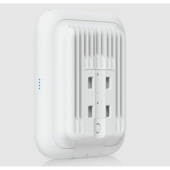  Точка доступа Ubiquiti U7 Outdoor, 2,4/5ГГц, до 4,9Гбит/с, 1х2.5Гбит/с (164598) 