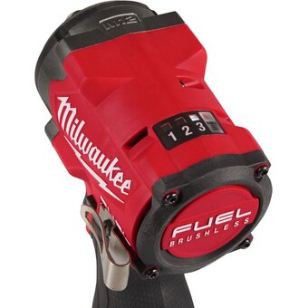  Гайковерт Milwaukee M12 FCIWF38G3-0 Fuel (4933493451) без АКБ и ЗУ 