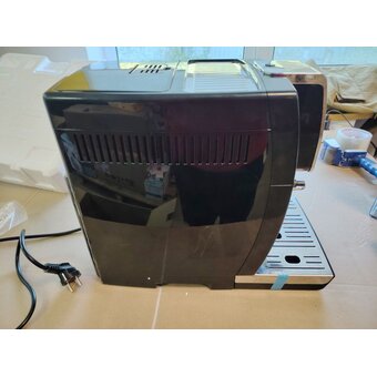  УЦ Кофемашина DeLonghi ECAM 350.55.B (плохая упаковка, б/у, замена переходника и сальника) 