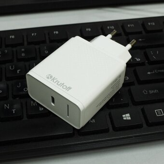  СЗУ Krutoff CH-09 USB Type-C, PD 20W (white) 