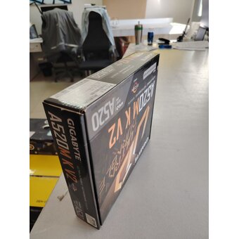  УЦ MB sAM4 Gigabyte A520M K V2, Socket AM4, AMD A520, 2xDDR4-3200, D-SUB+HDMI, 1xPCI-Ex16 (плохая упаковка, замена чипа, перепрошивка биоса) 